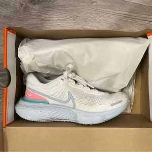 Nike Zoom Invincible Running Shoe